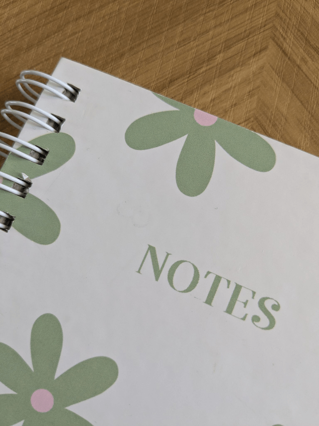 Carnet A6 Fleurs vertes - REF613